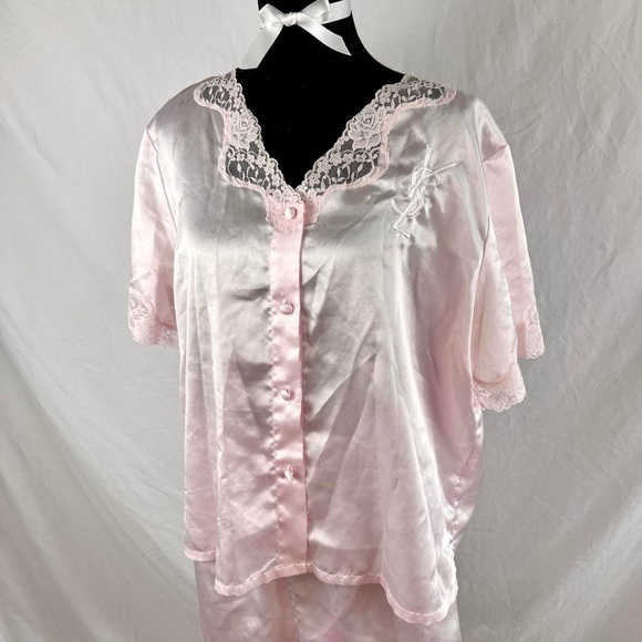 1 of 1 embroidered vintage satin pajama set size large - Picture 2 of 8